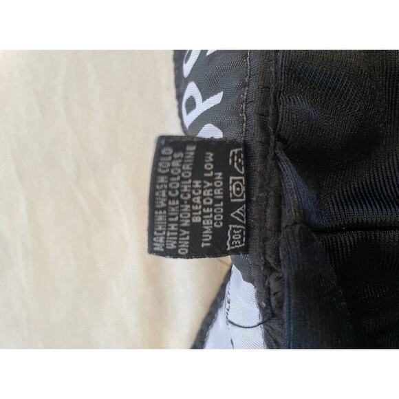 HOOPS 2XL Black Red Stripe Shorts - Picture 5 of 5